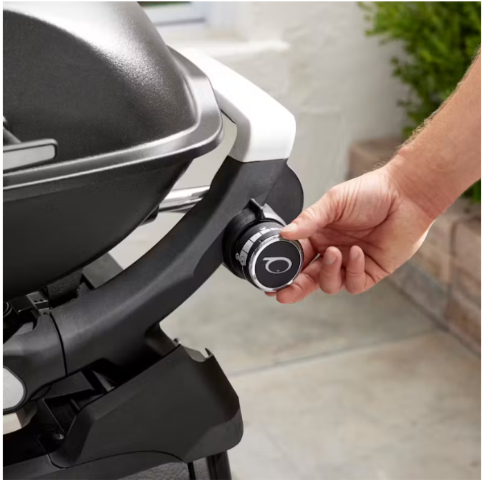 Weber Q 2200N Gasgrill mit Seitentischen und Premium-Rollwagen, 1501112
